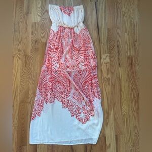 Sleeveless red and white maxi dress